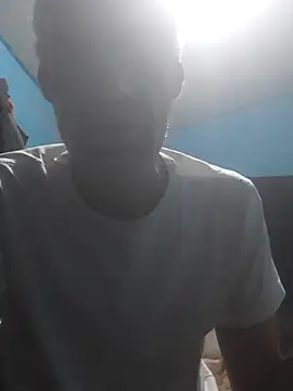 hugosafado333 online show from September 2025 12:12:02 AM