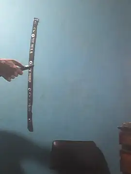 hugosafado333 online show from December 2025 03:22:02 AM