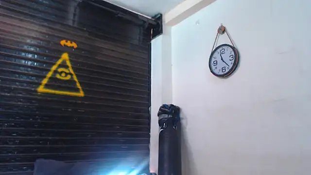 Snapshot of targuerian22 chatting on December 2025 09:21:01 PM targuerian22 online show from December 2025 09:21:01 PM