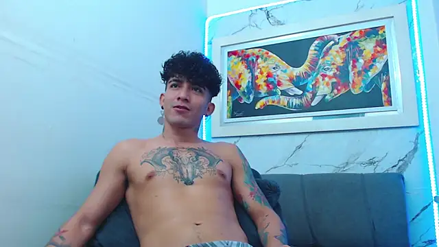 Snapshot of targuerian22 chatting on February 2026 03:01:02 AM targuerian22 online show from February 2026 03:01:02 AM