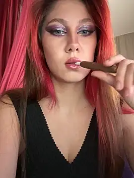 ChloesTem online show from November 2025 10:48:02 AM