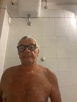 Snapshot of 4n4l1zz4m1 chatting on September 2025 02:05:02 AM 4n4l1zz4m1 online show from September 2025 02:05:02 AM