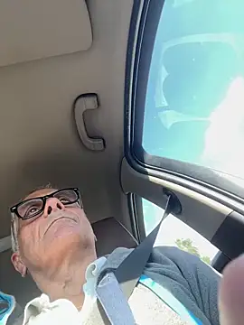 Snapshot of 4n4l1zz4m1 chatting on October 2025 11:33:02 AM 4n4l1zz4m1 online show from October 2025 11:33:02 AM