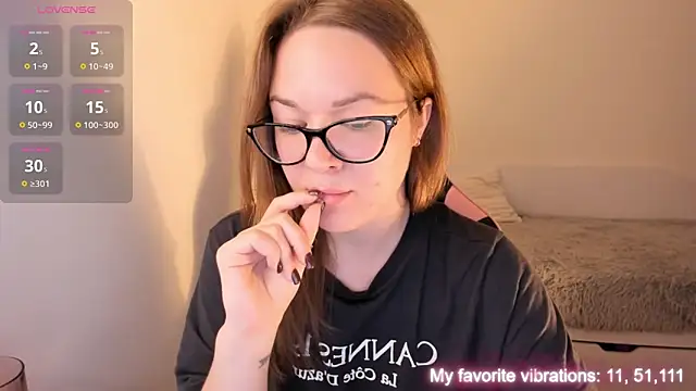 ami amour  online show from October 2025 03:29:02 PM