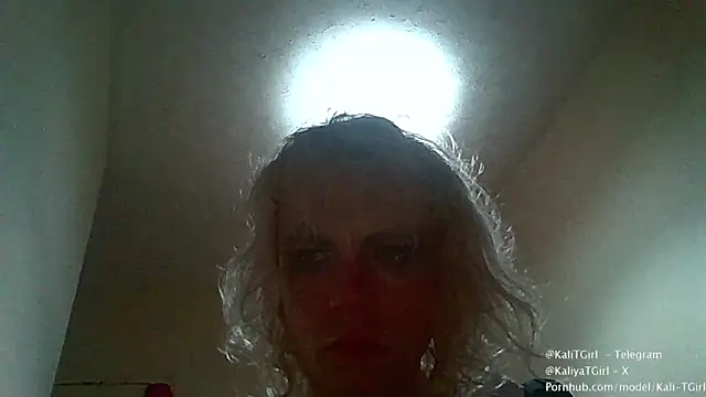 Snapshot of KaliTs chatting on November 2025 12:31:01 AM KaliTs online show from November 2025 12:31:01 AM