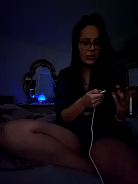 Snapshot of Liilii22 chatting on December 2024 09:41:01 PM Liilii22 online show from December 2024 09:41:01 PM