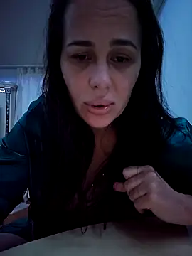 Snapshot of Liilii22 chatting on January 2025 11:18:02 PM Liilii22 online show from January 2025 11:18:02 PM