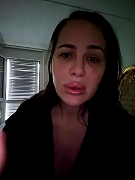 Snapshot of Liilii22 chatting on February 2025 12:47:02 PM Liilii22 online show from February 2025 12:47:02 PM