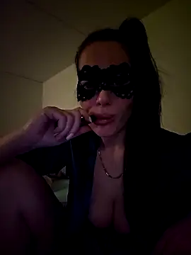 Snapshot of Liilii22 chatting on February 2025 12:41:02 AM Liilii22 online show from February 2025 12:41:02 AM