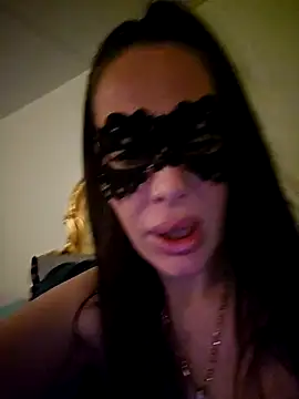 Snapshot of Liilii22 chatting on February 2025 11:02:02 PM Liilii22 online show from February 2025 11:02:02 PM