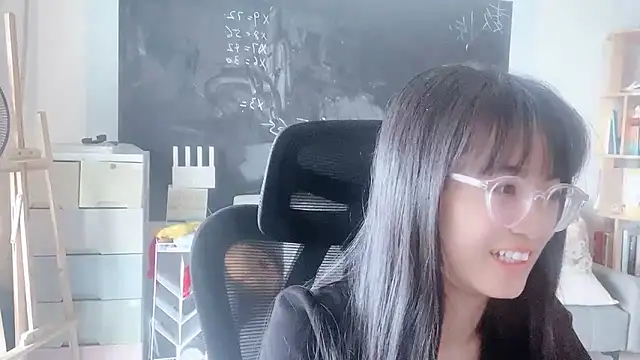 Snapshot of Honey-cici chatting on December 2025 07:24:01 AM Honey-cici online show from December 2025 07:24:01 AM