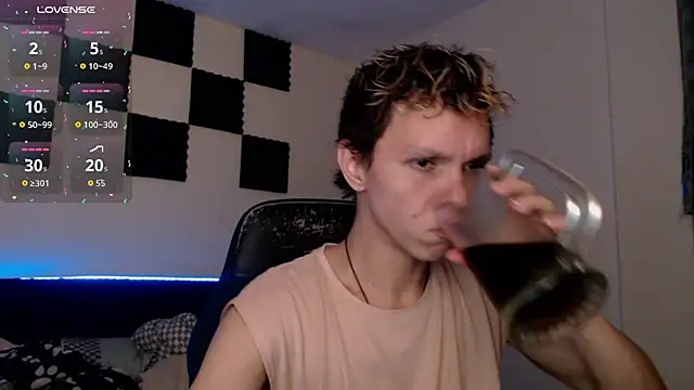 bryamado69 online show from October 2025 02:25:02 AM