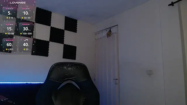 bryamado69 online show from November 2025 02:01:02 AM