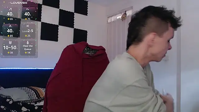 bryamado69 online show from November 2025 02:50:02 PM