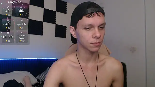 bryamado69 online show from November 2025 10:28:02 AM