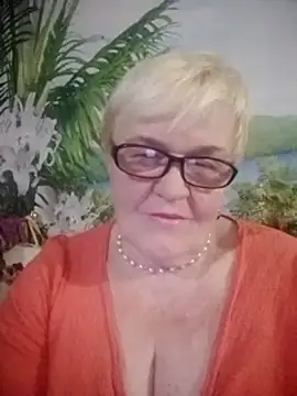 VioletSweet566 online show from December 2024 06:14:01 PM