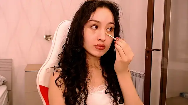 Ann  Cute online show from December 2025 06:41:02 AM