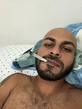 Snapshot of islandvybee55 chatting on December 2024 06:45:01 AM islandvybee55 online show from December 2024 06:45:01 AM