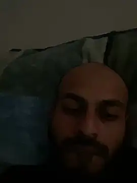 Snapshot of islandvybee55 chatting on December 2024 10:15:02 PM islandvybee55 online show from December 2024 10:15:02 PM