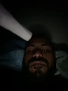 Snapshot of islandvybee55 chatting on January 2025 08:32:02 AM islandvybee55 online show from January 2025 08:32:02 AM