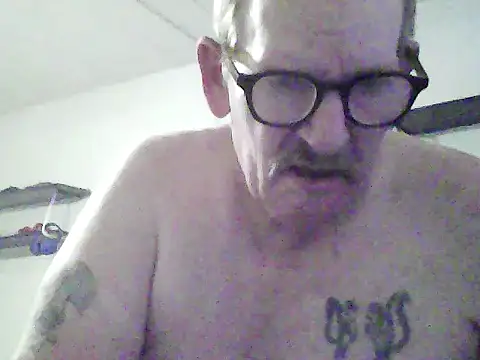 BALLZZZ111 online show from December 2025 09:15:01 AM