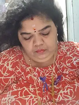 Snapshot of tamilthanushri chatting on April 2026 11:04:02 AM tamilthanushri online show from April 2026 11:04:02 AM