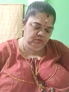 Snapshot of tamilthanushri chatting on June 2026 03:21:01 PM tamilthanushri online show from June 2026 03:21:01 PM