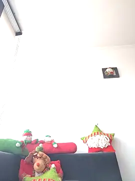 Latiinvenushot online show from December 2025 03:18:02 PM