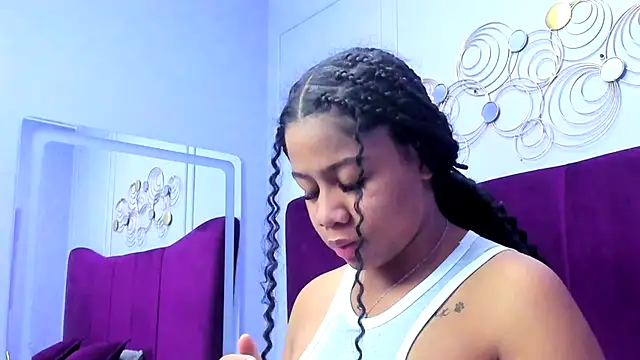 Sofi Fox  online show from September 2025 01:01:01 PM