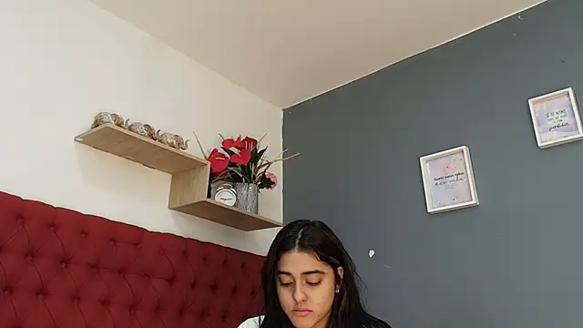 natalia aguirre1 online show from November 2025 12:20:01 PM