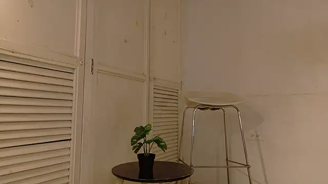 natalia aguirre1 online show from February 2026 12:20:01 PM