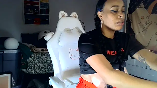 loveluna8 online show from February 2025 09:28:01 AM