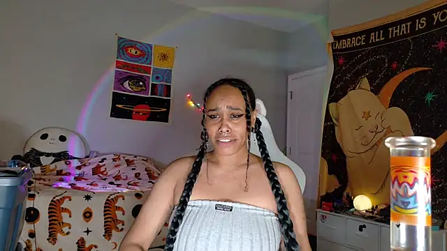 loveluna8 online show from February 2025 08:32:01 PM