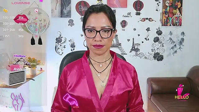 FernandaEloisa online show from February 2025 12:50:01 PM