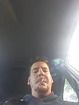 Snapshot of Titanhoott chatting on November 2025 09:42:02 AM Titanhoott online show from November 2025 09:42:02 AM