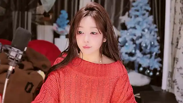 Snapshot of Missy_Nana21 chatting on December 2024 04:37:01 PM Missy Nana21 online show from December 2024 04:37:01 PM