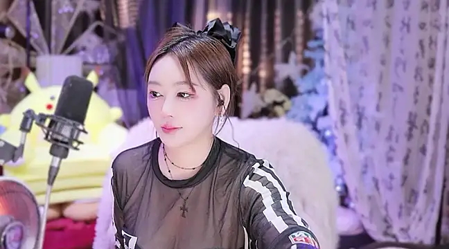 Snapshot of Missy_Nana21 chatting on January 2025 04:25:02 PM Missy Nana21 online show from January 2025 04:25:02 PM