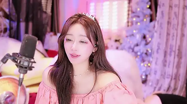 Snapshot of Missy_Nana21 chatting on January 2025 07:08:01 PM Missy Nana21 online show from January 2025 07:08:01 PM