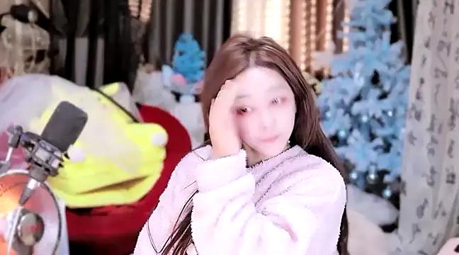 Snapshot of Missy_Nana21 chatting on February 2025 04:35:01 PM Missy Nana21 online show from February 2025 04:35:01 PM