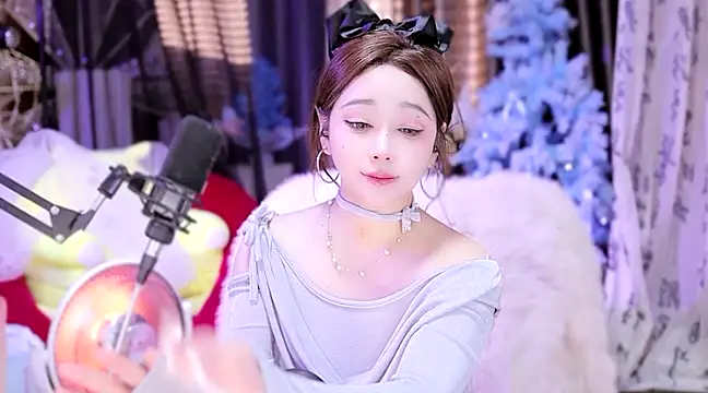 Snapshot of Missy_Nana21 chatting on February 2025 07:32:02 PM Missy Nana21 online show from February 2025 07:32:02 PM