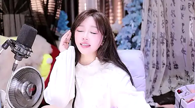 Snapshot of Missy_Nana21 chatting on March 2025 07:24:02 PM Missy Nana21 online show from March 2025 07:24:02 PM