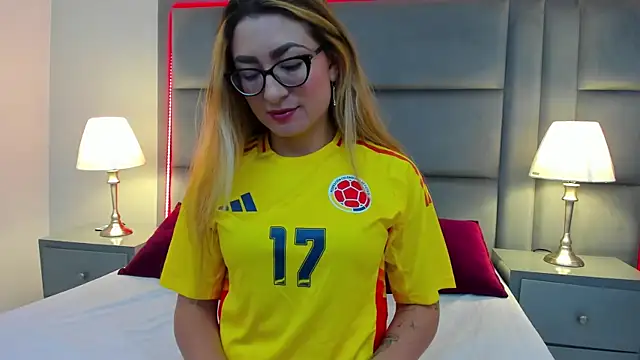 AmbarSantany online show from March 2026 09:42:01 PM