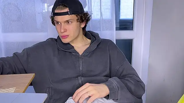 alyx garden online show from April 2026 02:44:01 PM