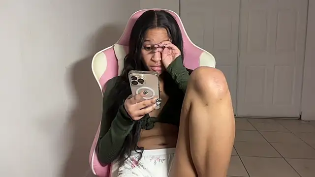 Snapshot of shandiloveslemonss chatting on December 2025 10:02:01 AM shandiloveslemonss online show from December 2025 10:02:01 AM