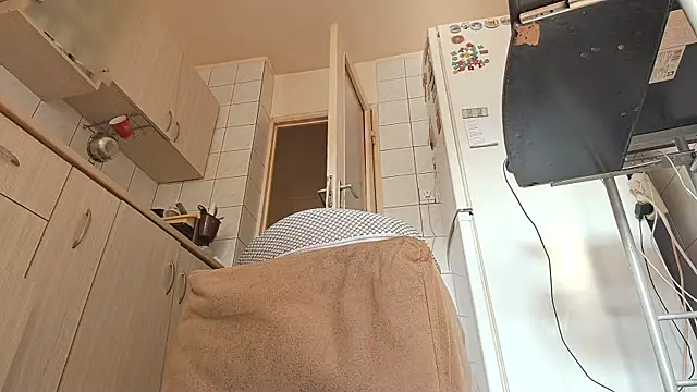 Snapshot of melissaBlessing chatting on March 2025 01:37:01 PM melissaBlessing online show from March 2025 01:37:01 PM