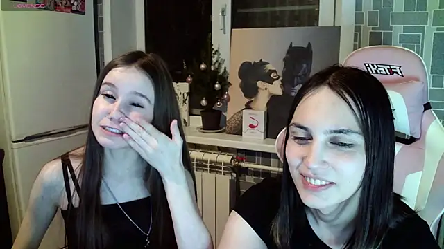 Snapshot of BlackHe4rts_ chatting on January 2025 11:45:01 PM BlackHe4rts  online show from January 2025 11:45:01 PM