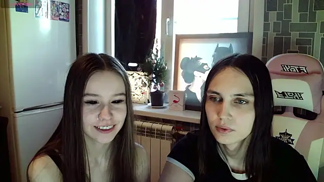 Snapshot of BlackHe4rts_ chatting on January 2025 10:03:01 AM BlackHe4rts  online show from January 2025 10:03:01 AM