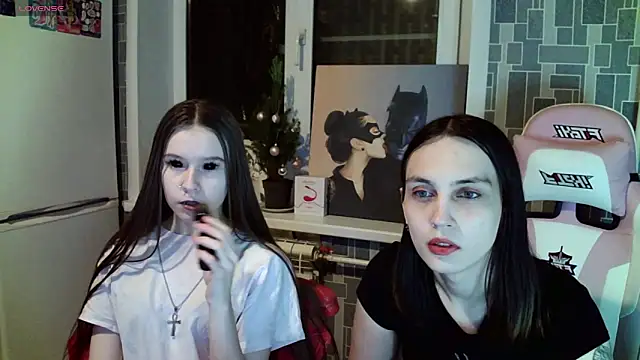 Snapshot of BlackHe4rts_ chatting on January 2025 09:39:01 PM BlackHe4rts  online show from January 2025 09:39:01 PM