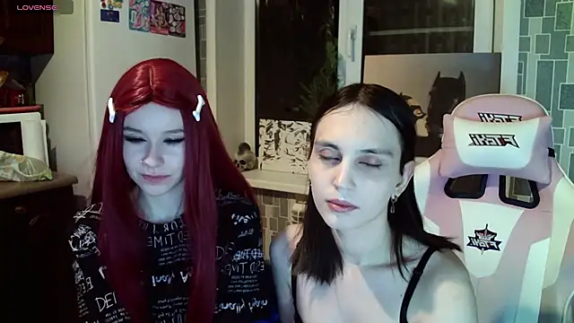 Snapshot of BlackHe4rts_ chatting on March 2025 09:04:02 PM BlackHe4rts  online show from March 2025 09:04:02 PM