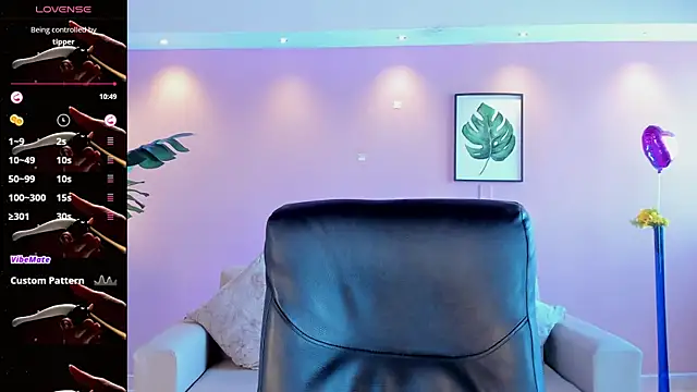 Snapshot of Laurent_Williams chatting on March 2025 02:48:02 PM Laurent Williams online show from March 2025 02:48:02 PM